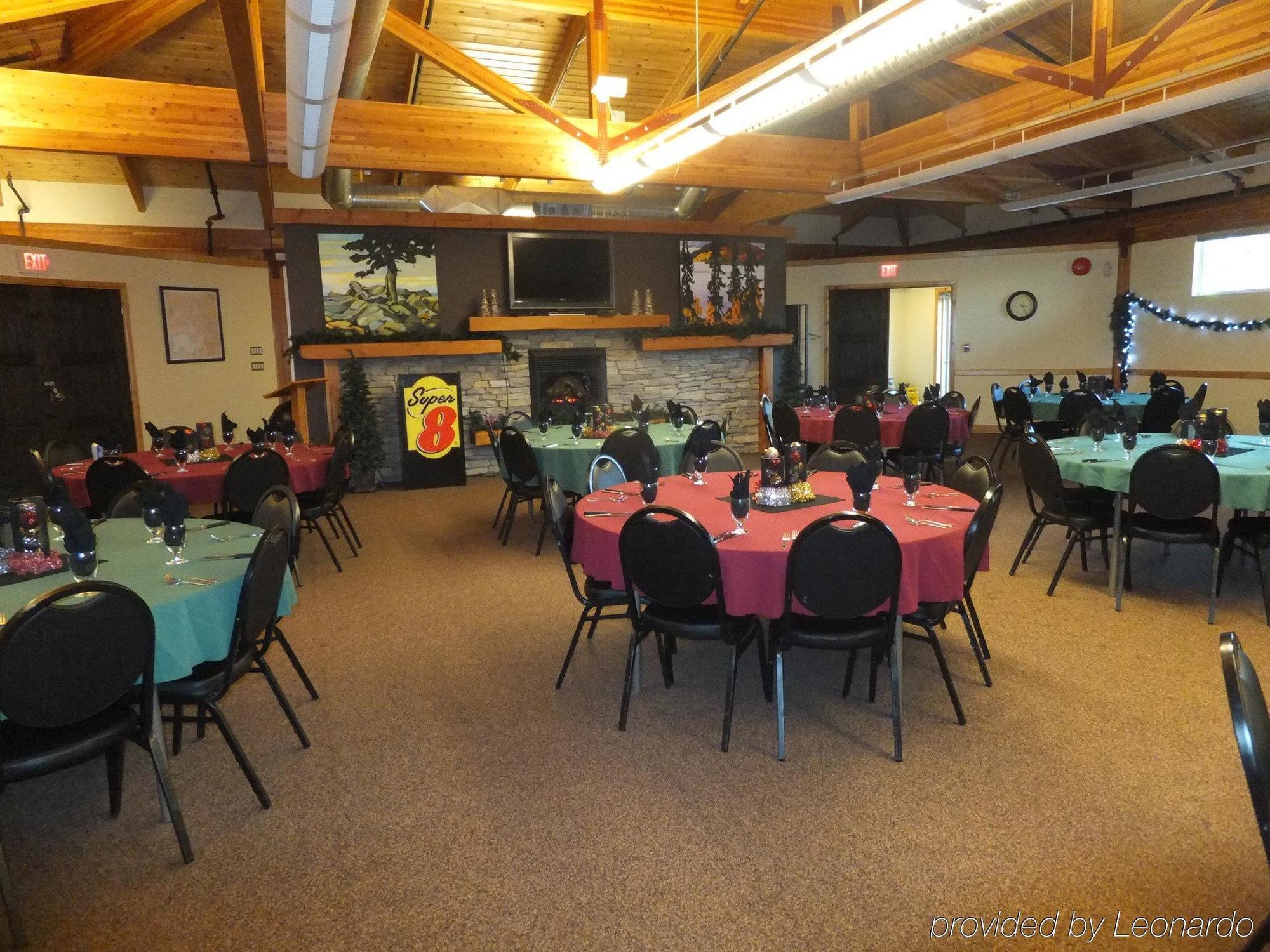 Hotel Super 8 By Wyndham Kenora Restaurante foto