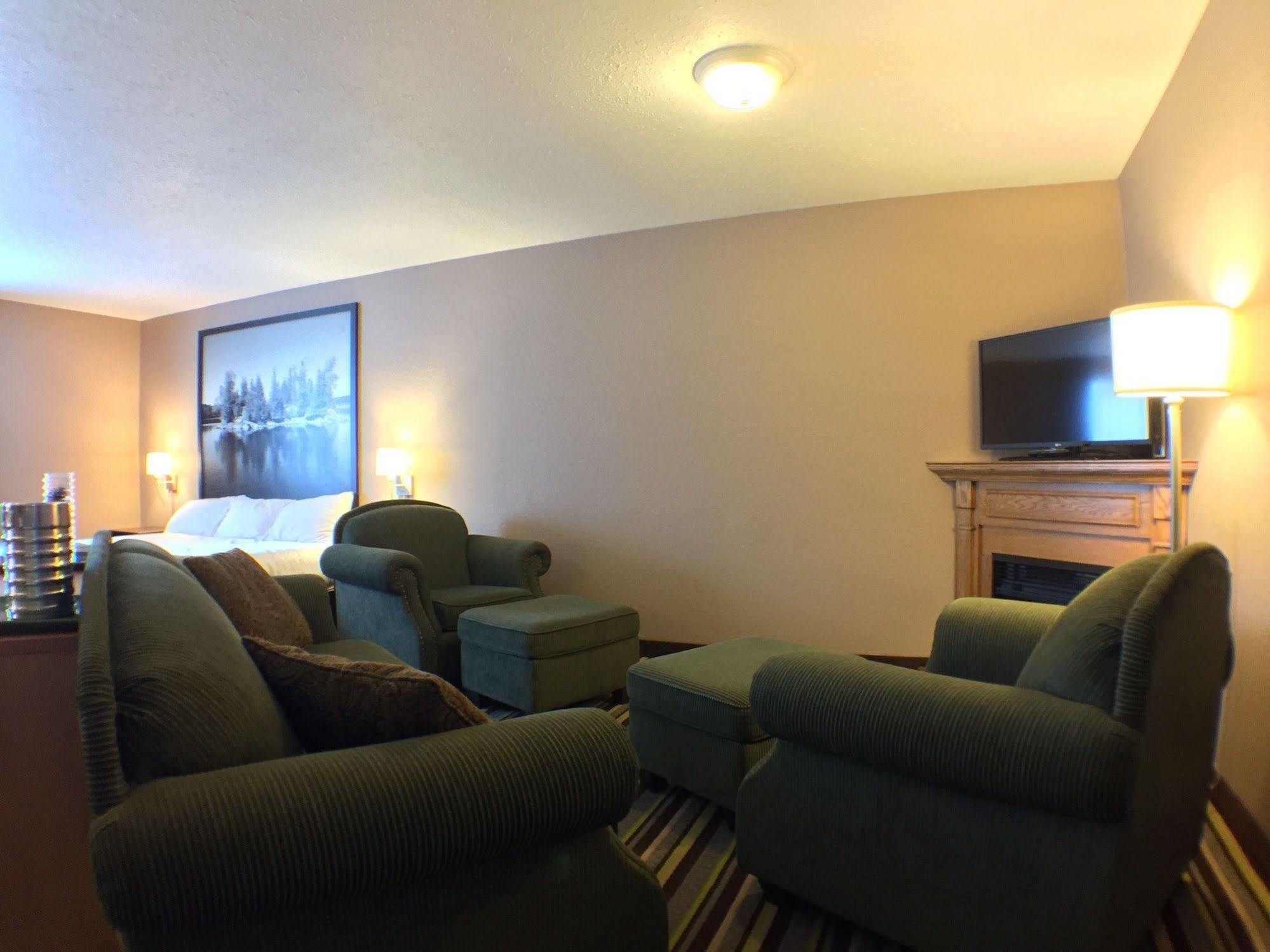 Hotel Super 8 By Wyndham Kenora Exterior foto