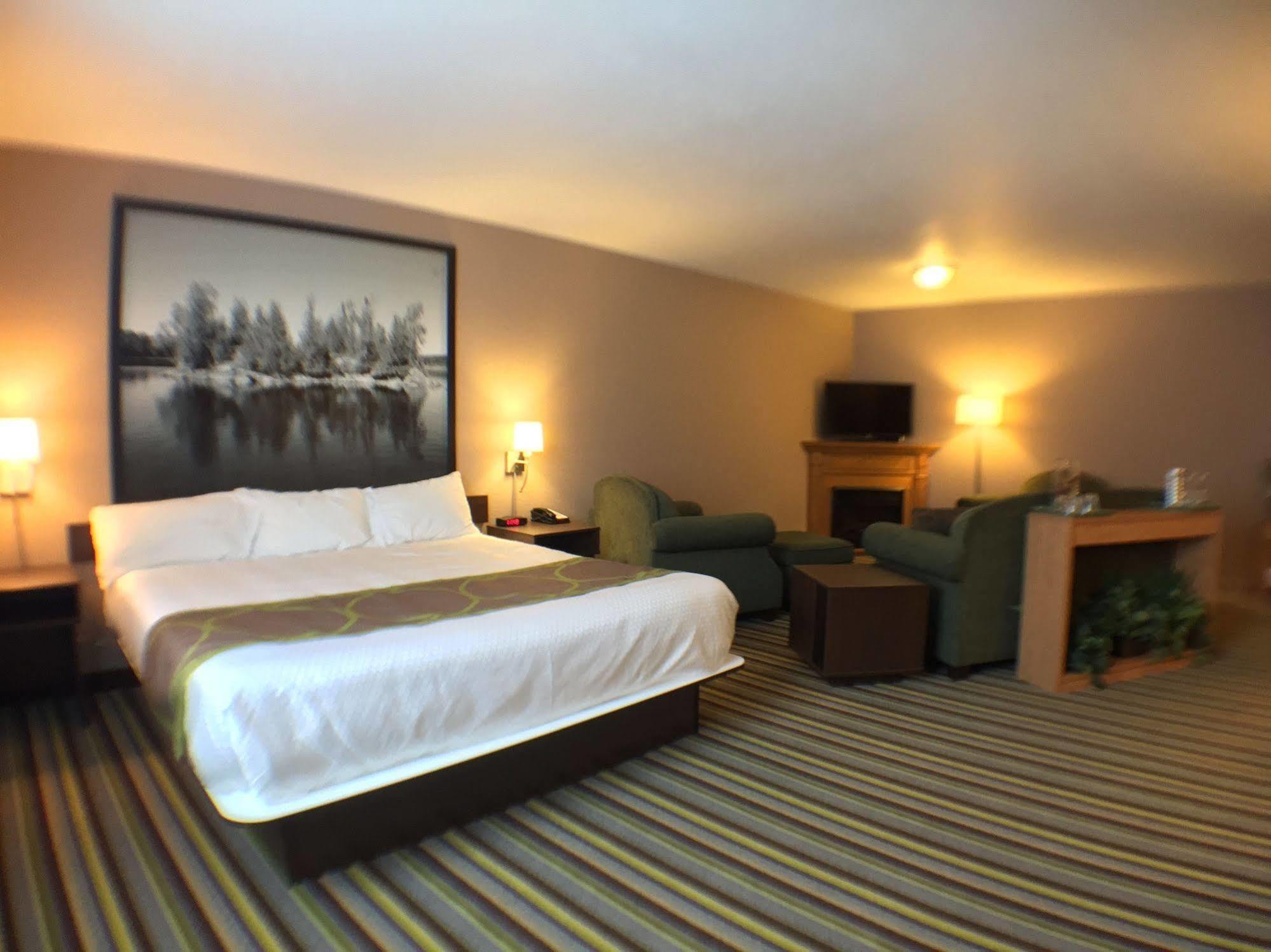 Hotel Super 8 By Wyndham Kenora Exterior foto
